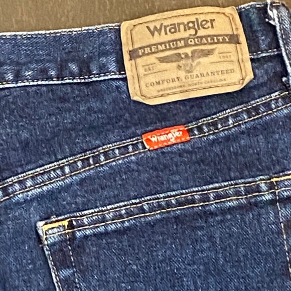BNWOT Wrangler Jeans - Picture 5 of 7
